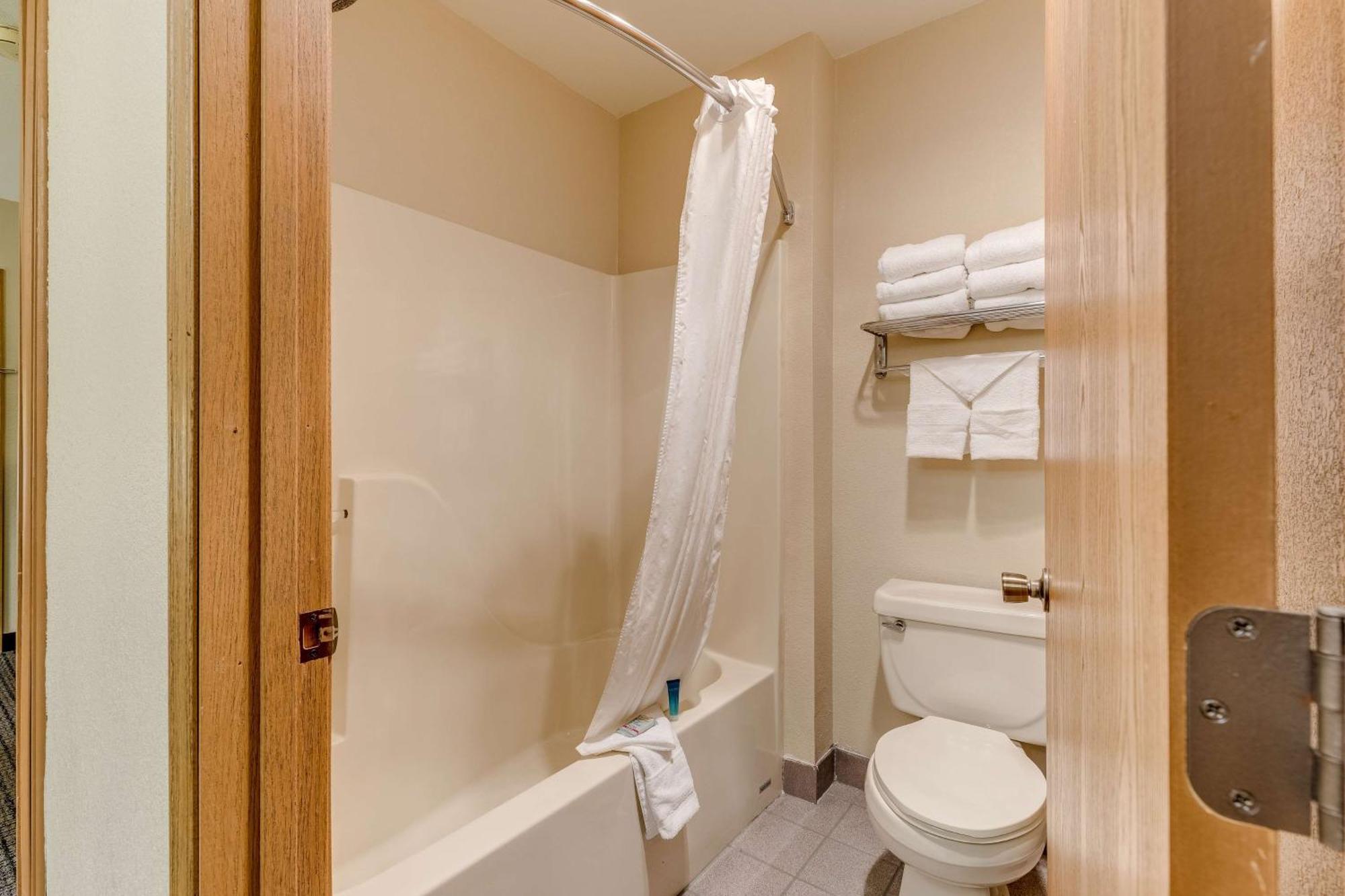 Best Western Lakewinds Ludington Zewnętrze zdjęcie