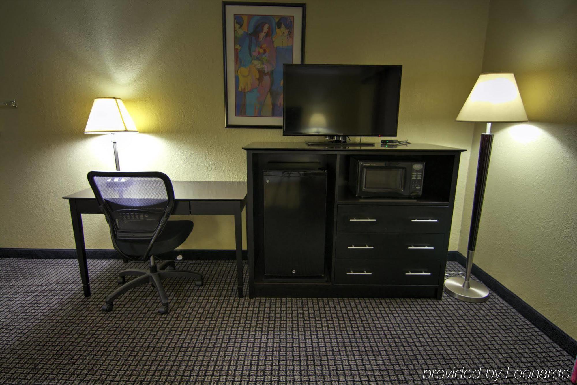 Best Western Lakewinds Ludington Zewnętrze zdjęcie